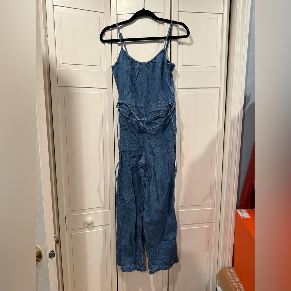 GAP denim jumpsuit EUC size 0‎ petite